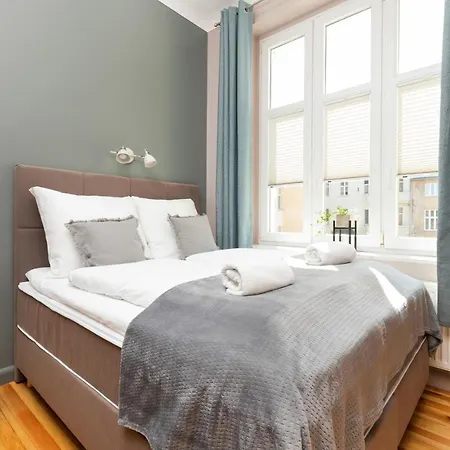 Rivoli Near The & Pier By Renters Sopot