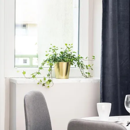 Rivoli Near The & Pier By Renters ソポト