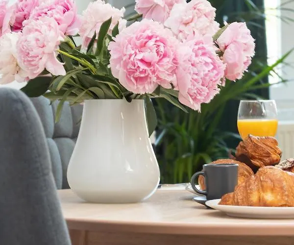 Rivoli Near The & Pier By Renters *