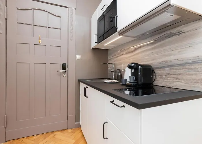 Rivoli Near The & Pier By Renters Sopot