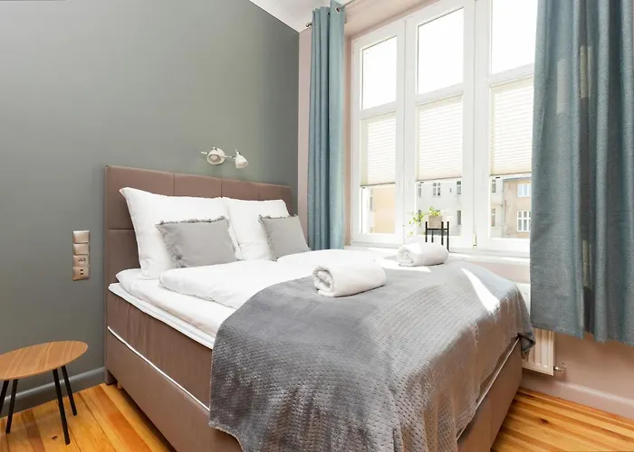 Rivoli Near The & Pier By Renters Sopot