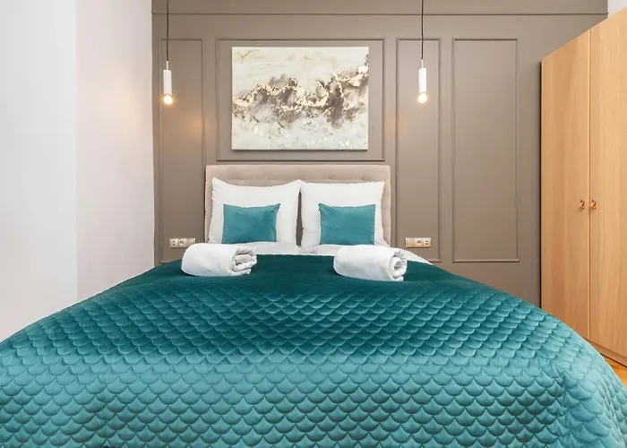 Rivoli Near The & Pier By Renters *